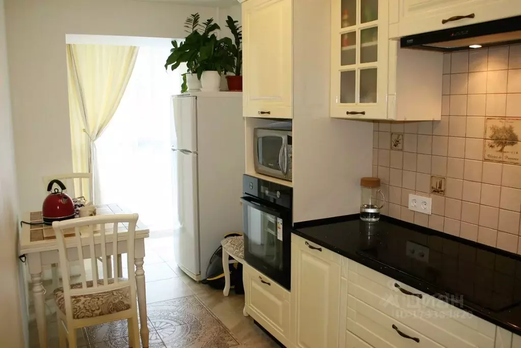 1-к кв. Свердловская область, Екатеринбург ул. Уральская, 1 (40.0 м) - Фото 1