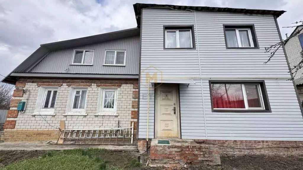 Дом в Белгородская область, Белгород пер. Танкистов (174 м) - Фото 0