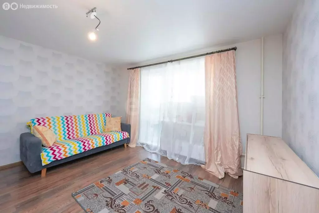 3-комнатная квартира: деревня Кондратово, Артемьевская улица, 4 (63 м) - Фото 1