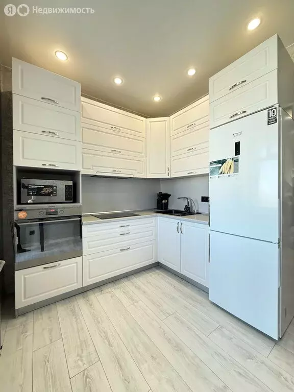 1-комнатная квартира: село Чигири, улица Воронкова, 19/2 (38 м) - Фото 1