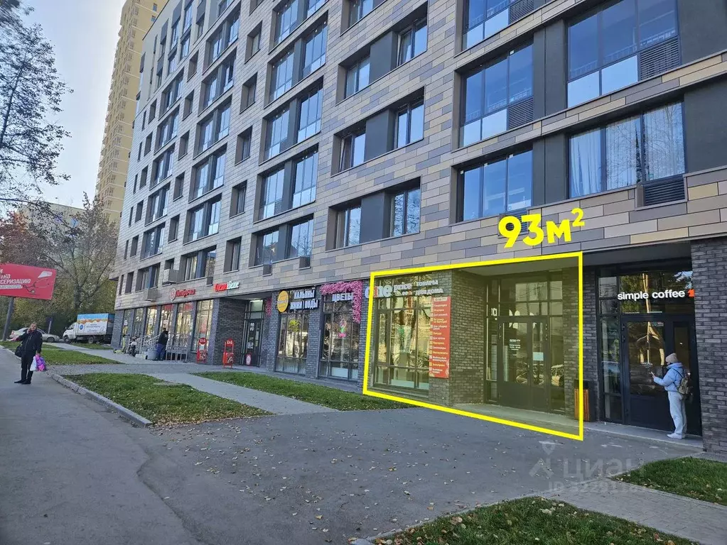 Торговая площадь в Свердловская область, Екатеринбург ул. Калинина, 55 ... - Фото 1