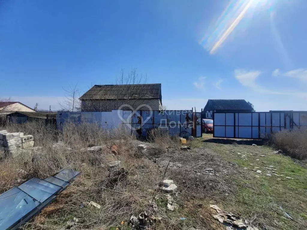 Участок в Волгоградская область, Среднеахтубинский район, Кировское ... - Фото 0