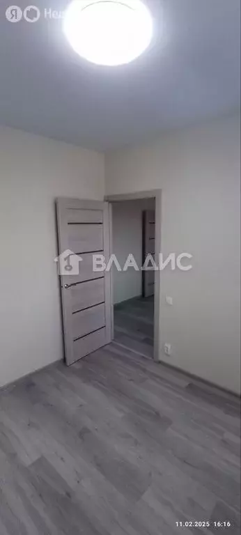 3-комнатная квартира: Шебекино, Железнодорожная улица, 2 (47 м) - Фото 1