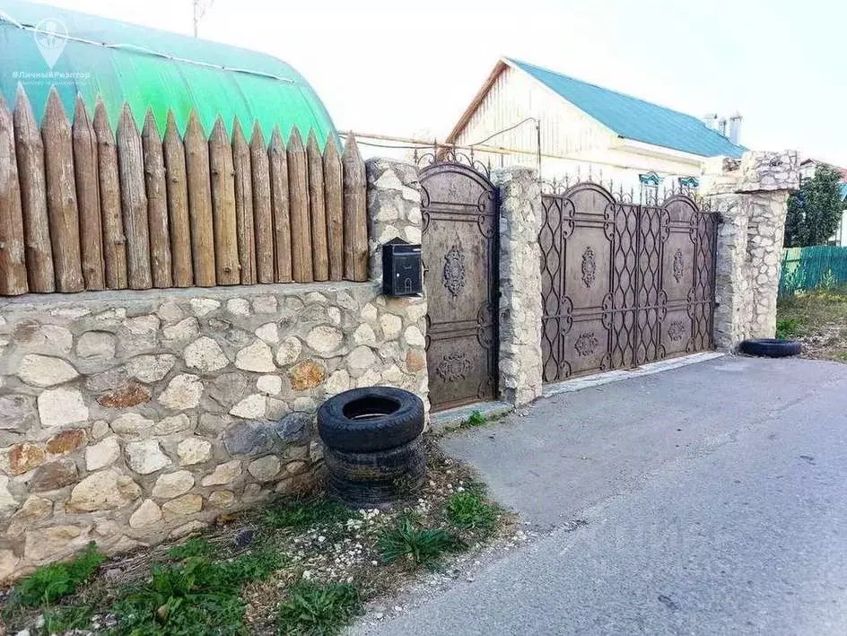 Дом в Рязанская область, Михайлов ул. Уголок, 6 (100 м) - Фото 1