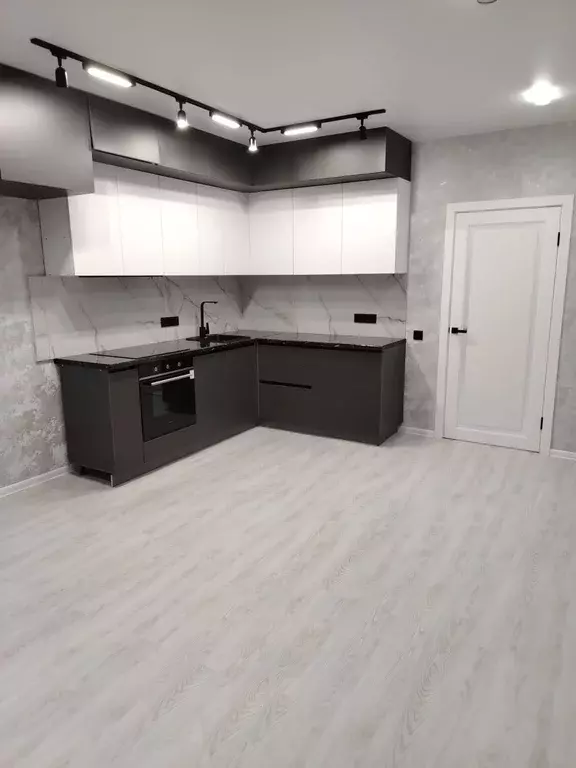 Продаётся 2-к квартира, 60 м - Фото 0