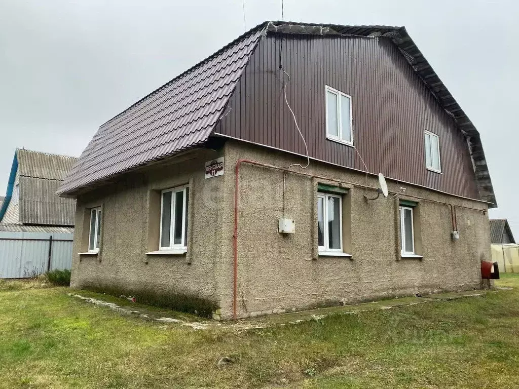 Дом в Брянская область, Жуковский муниципальный округ, д. Мосток ул. ... - Фото 1