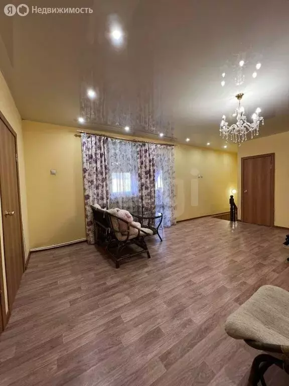 Дом в Якутск, улица Валерия Керемясова (220.2 м) - Фото 2