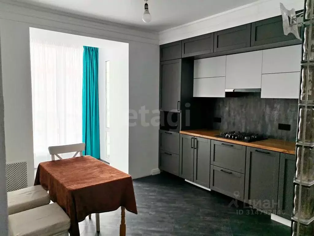 2-к кв. Брянская область, Брянск пер. Герцена, 4 (71.0 м) - Фото 0