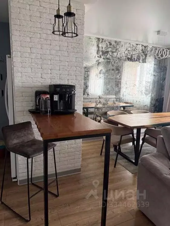 3-к кв. Иркутская область, Иркутск Байкальская ул., 301 (82.6 м) - Фото 2
