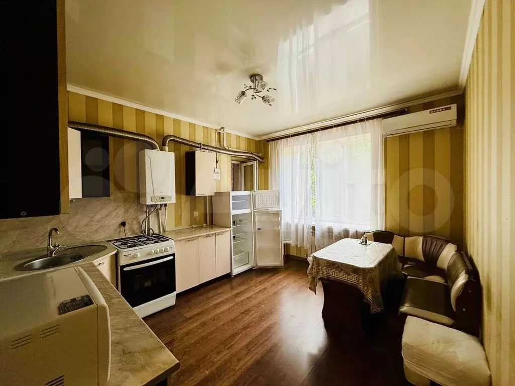 1-к. квартира, 48 м, 1/6 эт. - Фото 0