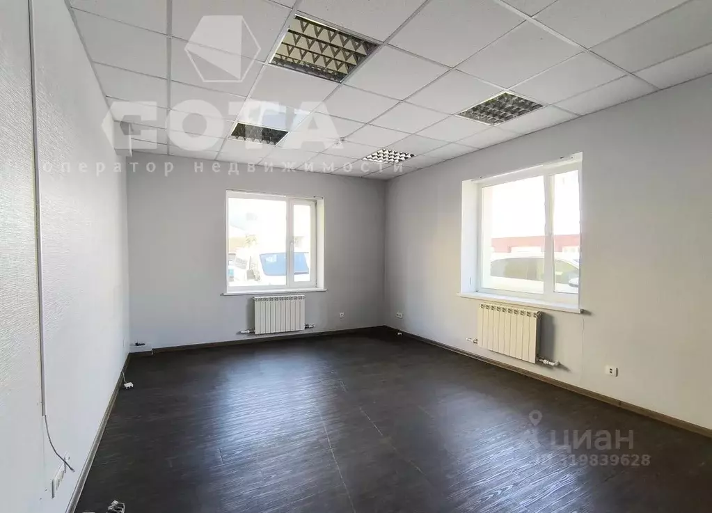 Офис в Омская область, Омск ул. Декабристов, 45 (39 м) - Фото 1