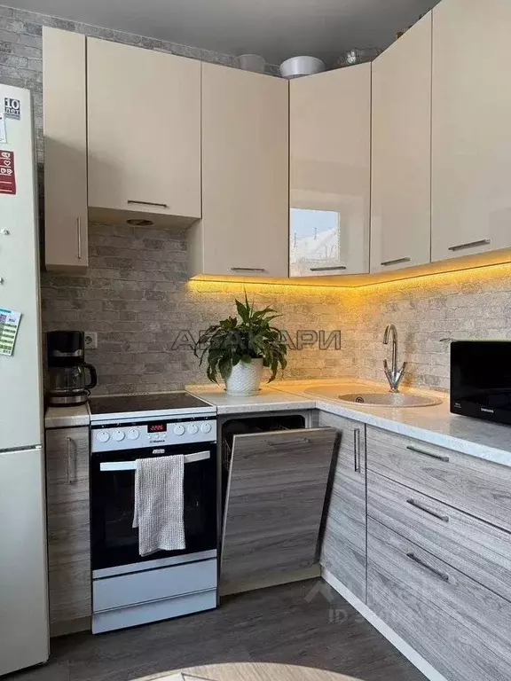 3-к кв. Красноярский край, Красноярск ул. Можайского, 7 (43.0 м) - Фото 2