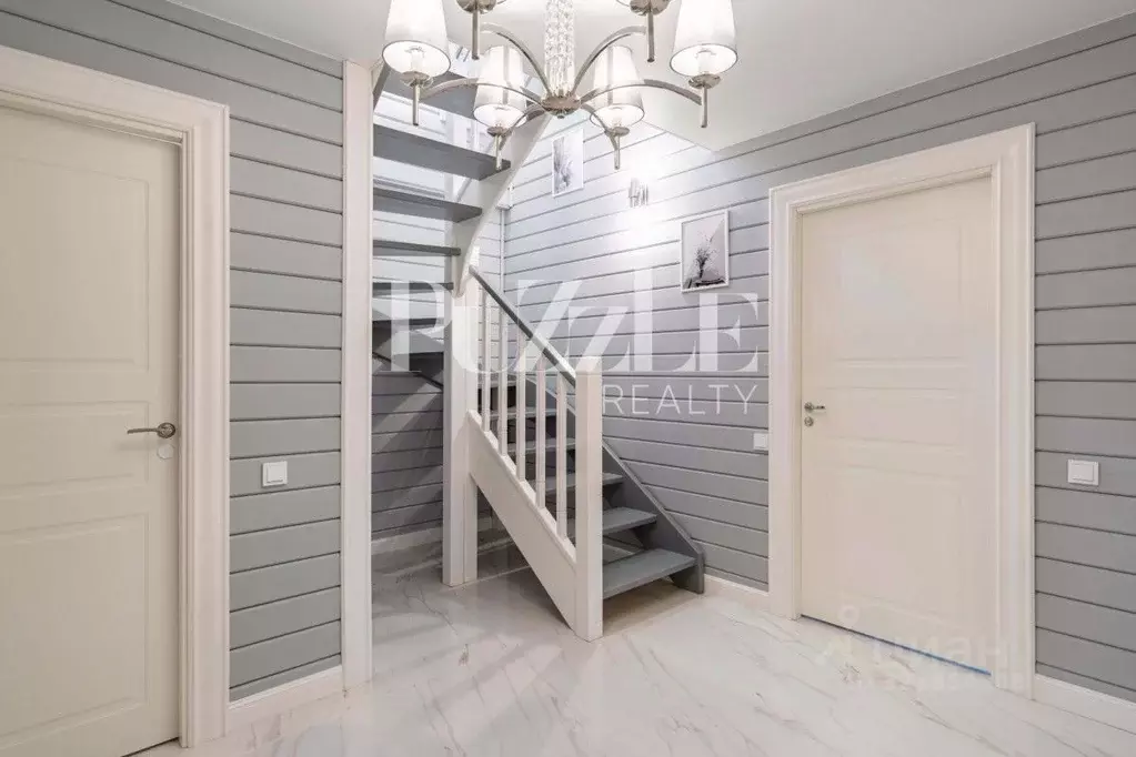 Дом в Ленинградская область, Выборгский район, Полянское с/пос, пос. ... - Фото 2