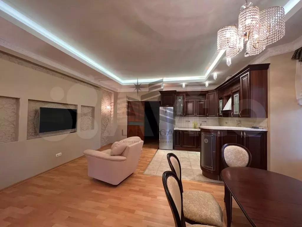 3-к. квартира, 108 м, 6/7 эт. - Фото 1