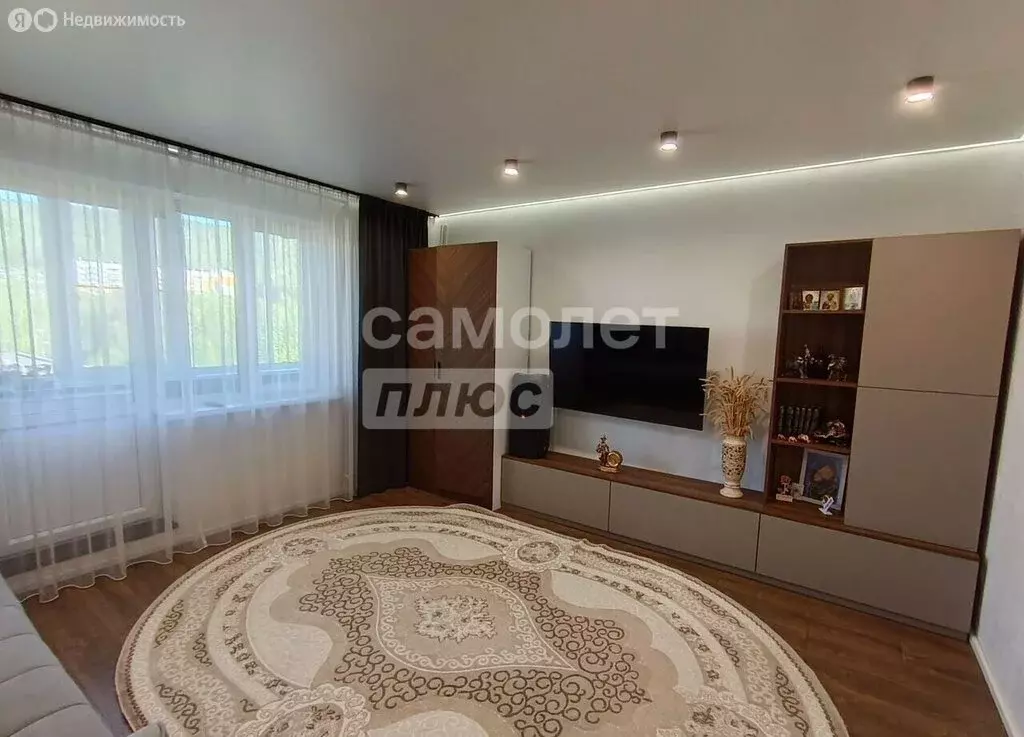 2-комнатная квартира: Миасс, проспект Октября, 55 (51.8 м) - Фото 1