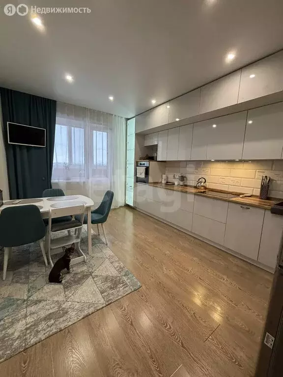 2-комнатная квартира: Брянск, Белобережская улица, 20 (81.3 м) - Фото 2