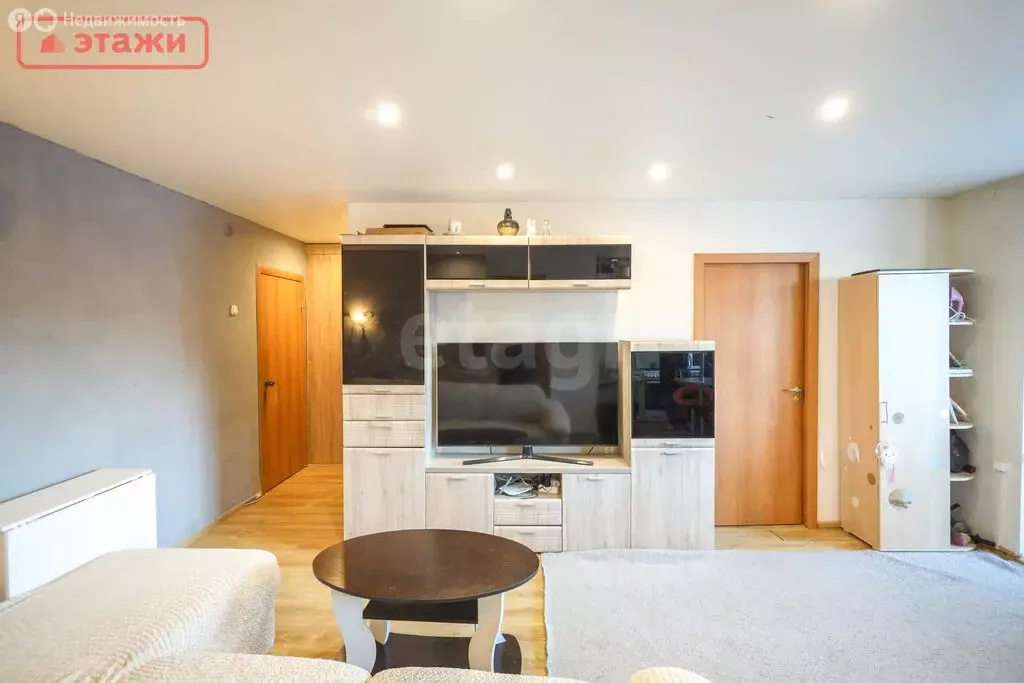 3-комнатная квартира: Петрозаводск, проспект Ленина, 20 (55.4 м) - Фото 1