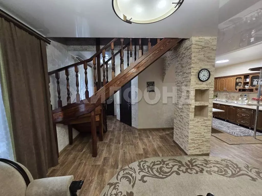 Дом в Алтайский край, Новоалтайск Тополиная ул. (169 м) - Фото 1