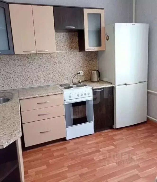 2-к кв. Курская область, Курск просп. Вячеслава Клыкова, 82 (42.0 м) - Фото 1