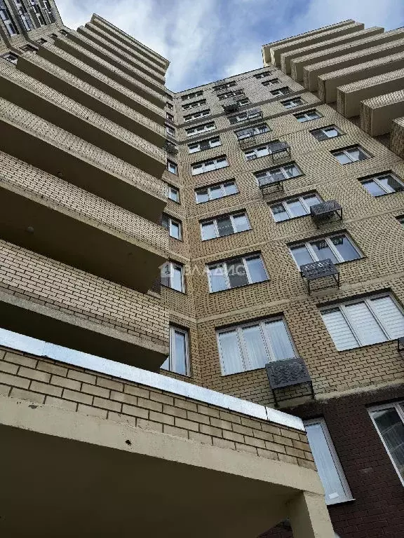 Продается 2-комнатная квартира - Фото 1