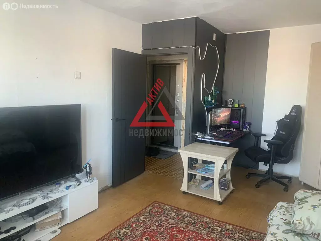 1-комнатная квартира: Каменск-Уральский, улица Ломоносова, 45 (28.5 м) - Фото 1