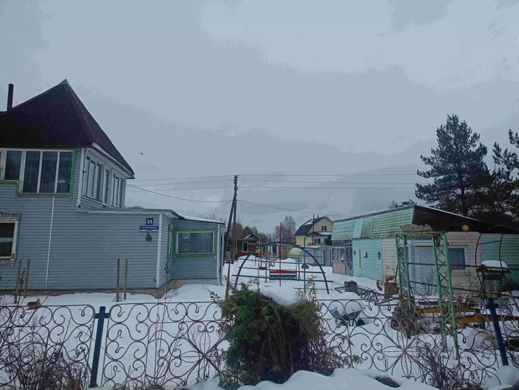 Дом в Новгородская область, Новгородский район, Савинское с/пос, д. ... - Фото 2