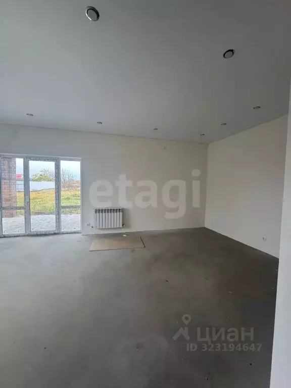 Дом в Белгородская область, Корочанский район, Мелиховское с/пос, с. ... - Фото 1