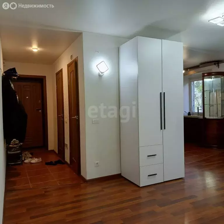 3-комнатная квартира: Йошкар-Ола, улица Панфилова, 26 (55 м) - Фото 0
