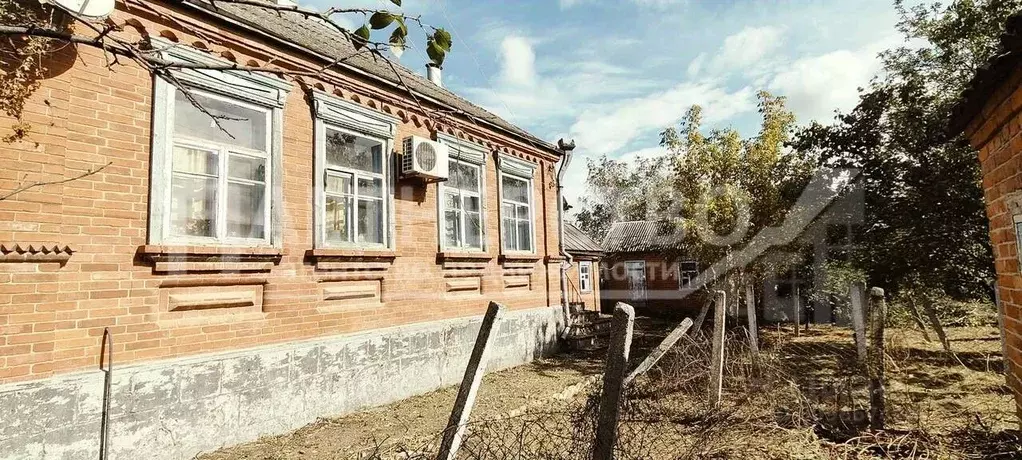 Дом в Краснодарский край, Северский район, Ильское городское ... - Фото 0