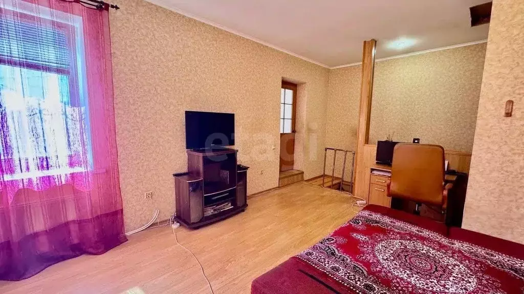 3-к кв. Крым, Симферополь ул. Фурманова (74.7 м) - Фото 0