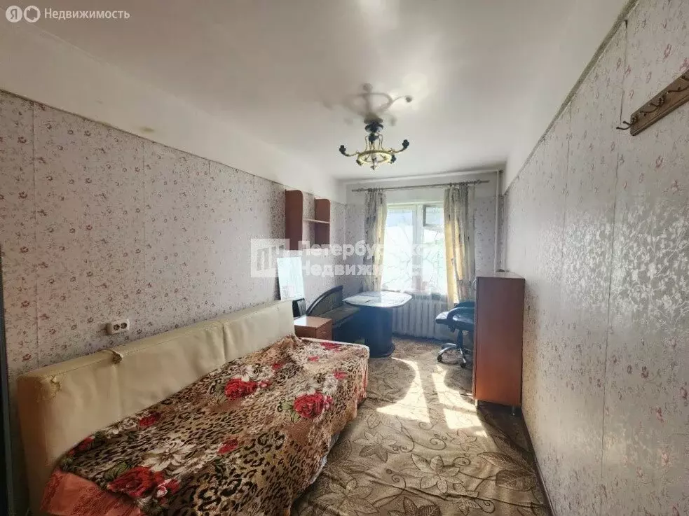 3-комнатная квартира: Санкт-Петербург, проспект Шаумяна, 69 (60 м) - Фото 1