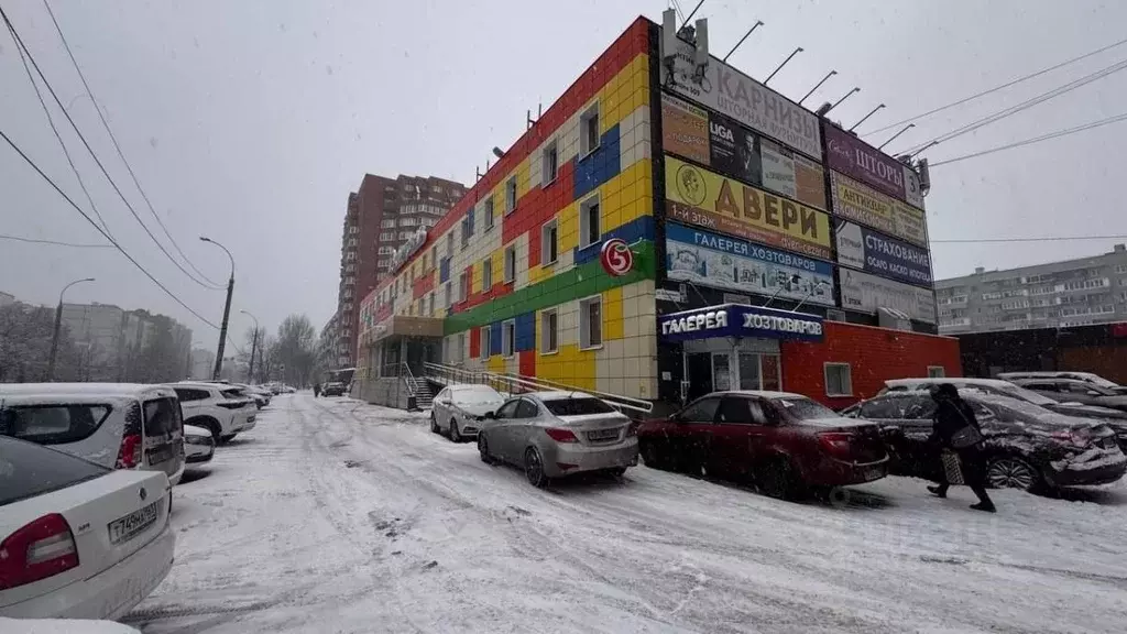 Торговая площадь в Самарская область, Тольятти ул. Дзержинского, 16А ... - Фото 0