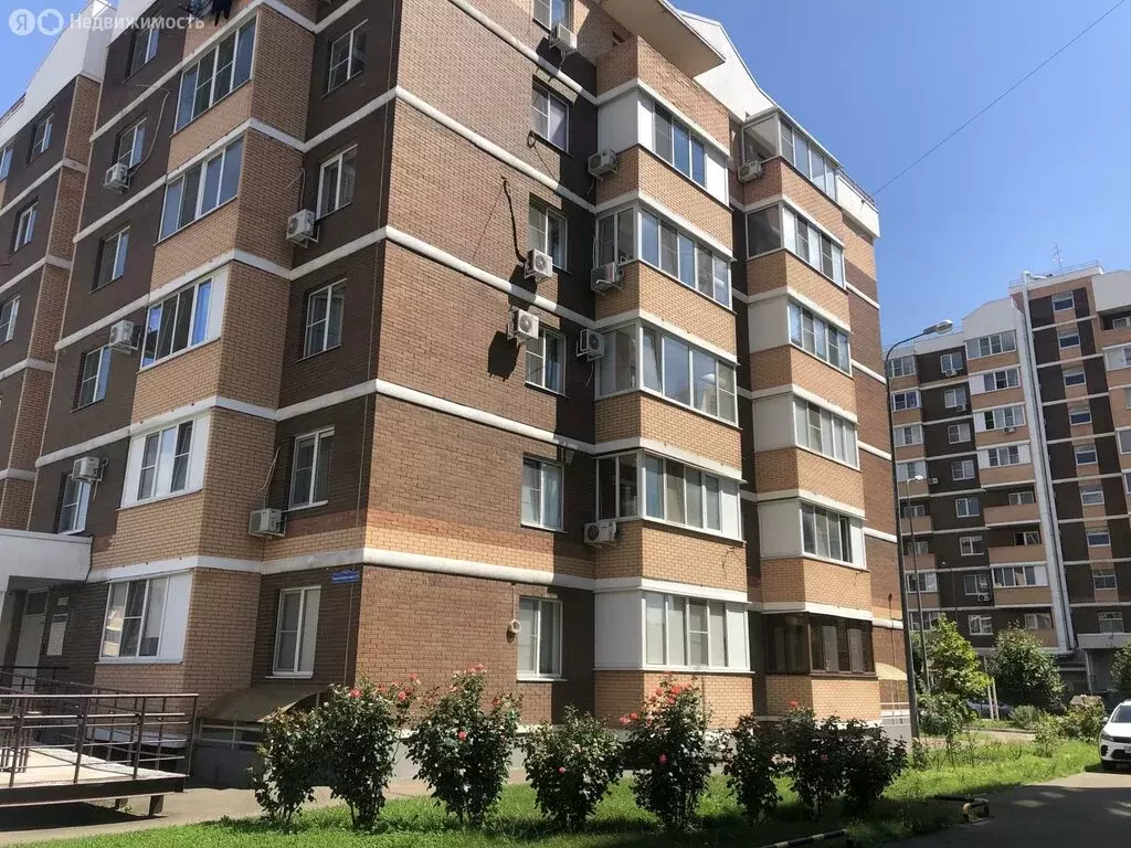 2-комнатная квартира: Краснодар, улица Академика Фёдорова, 11 (66.5 м) - Фото 1