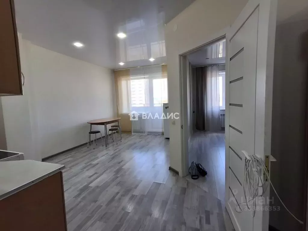 1-к кв. Бурятия, Улан-Удэ 105-й мкр, 44 (39.3 м) - Фото 1