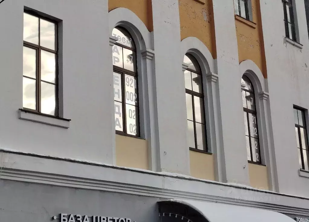Помещение свободного назначения в Псковская область, Псков Октябрьский ... - Фото 1