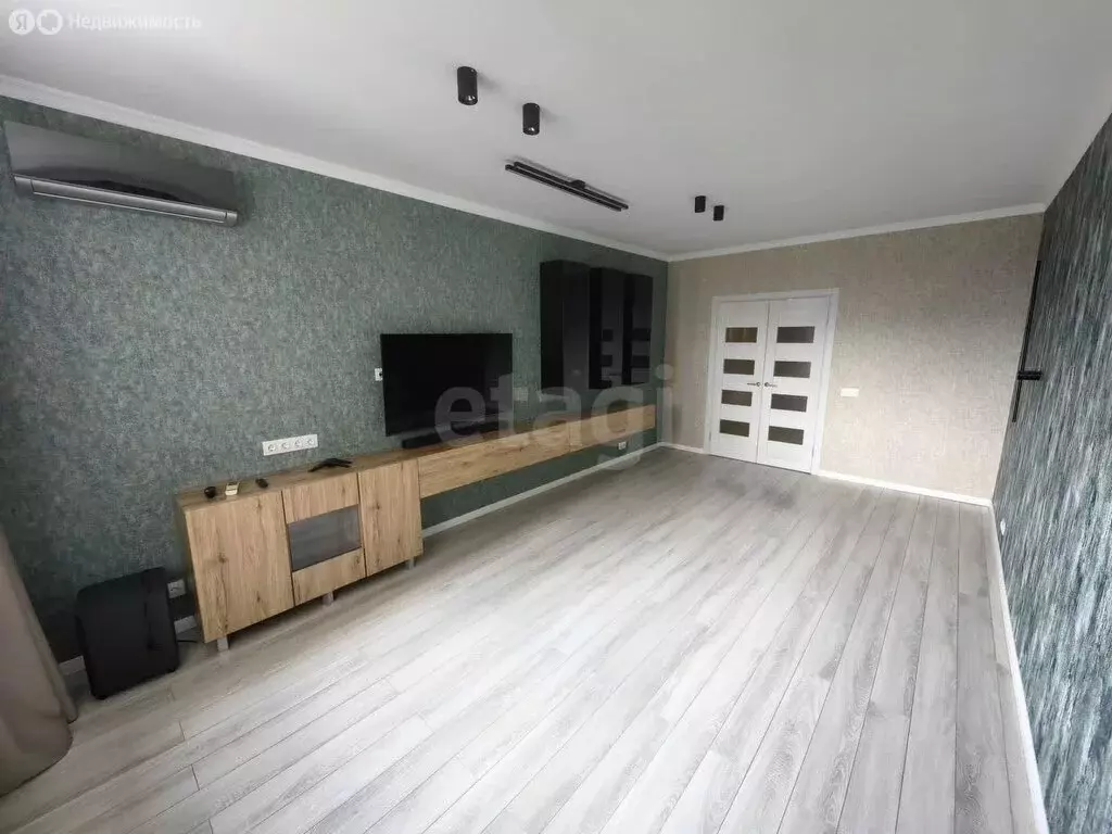 3-комнатная квартира: Химки, улица Ватутина, 4к1 (100 м) - Фото 1