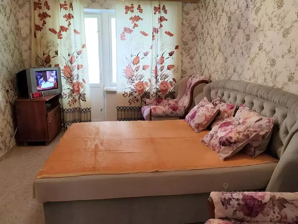 2-к кв. Крым, Евпатория просп. Победы, 18 (42.0 м) - Фото 0