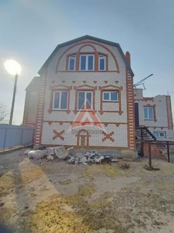 Дом в Астраханская область, Икрянинский район, Красные Баррикады рп ... - Фото 0