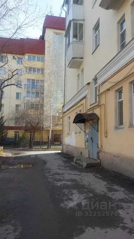 2-к кв. Свердловская область, Екатеринбург ул. Челюскинцев, 70 (61.0 ... - Фото 1