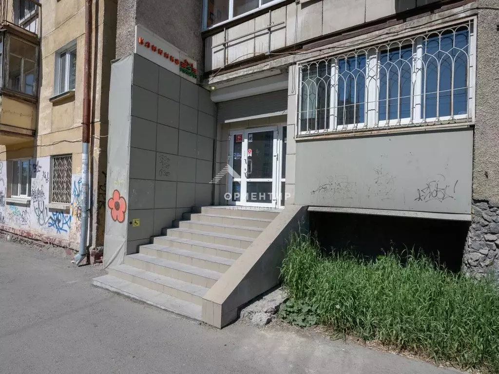 Помещение свободного назначения в Свердловская область, Екатеринбург ... - Фото 1