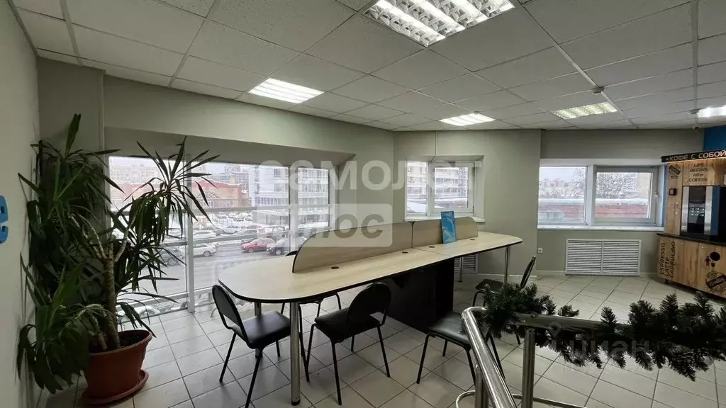 Торговая площадь в Башкортостан, Уфа ул. Заки Валиди, 58 (181 м) - Фото 2