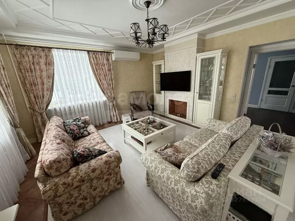 Дом в Оренбургская область, Оренбург Гребенская ул., 86 (206 м) - Фото 1