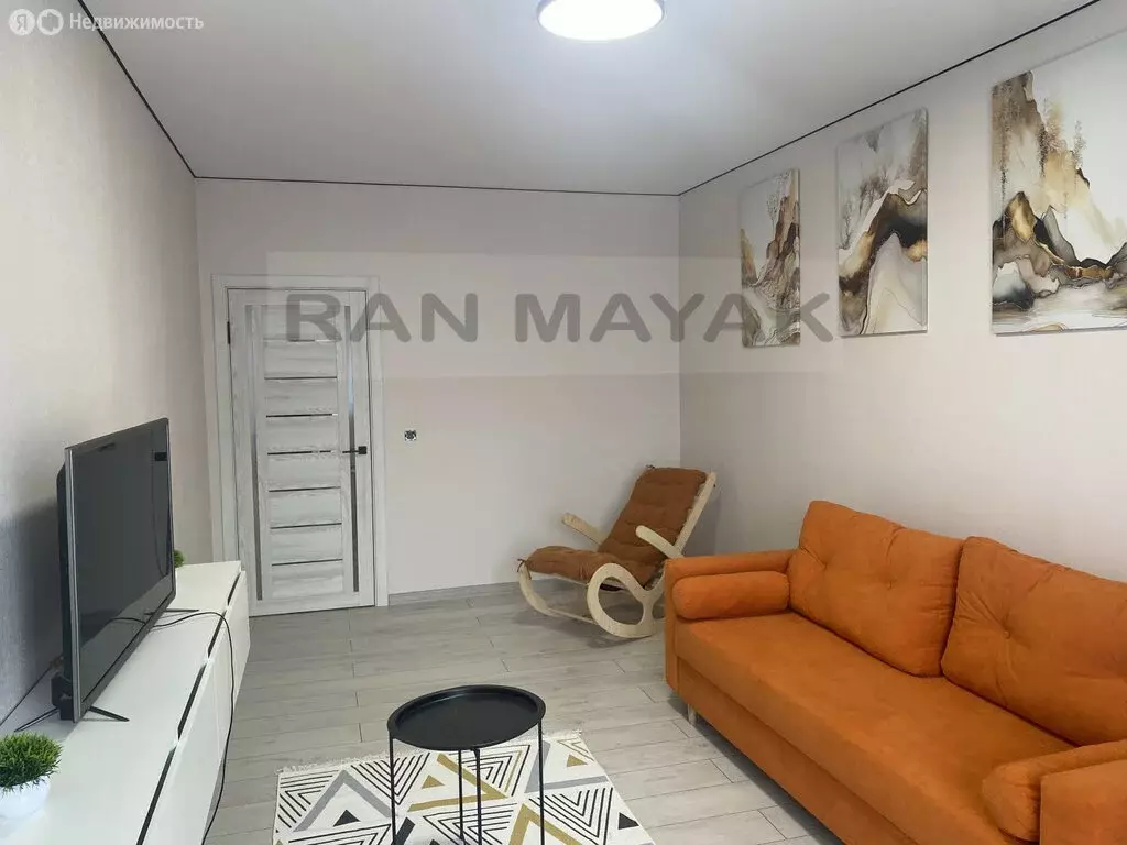 2-комнатная квартира: Майкоп, улица К.А. Васильева, 2к2 (70 м) - Фото 1