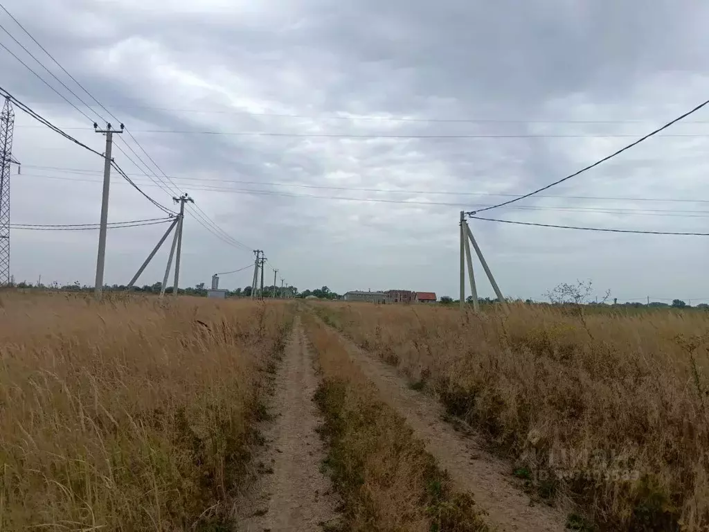 Участок в Краснодарский край, Темрюк ул. Аллейная, 1 (8.21 сот.) - Фото 0