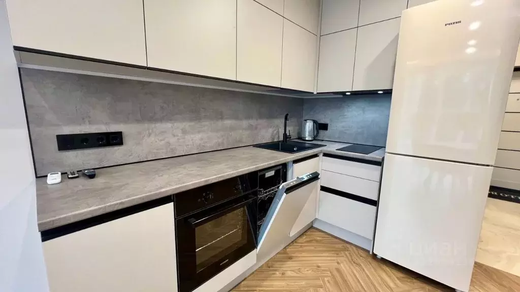 2-к кв. Краснодарский край, Сочи Бытха мкр, ул. Ясногорская, 16/6к1 ... - Фото 1