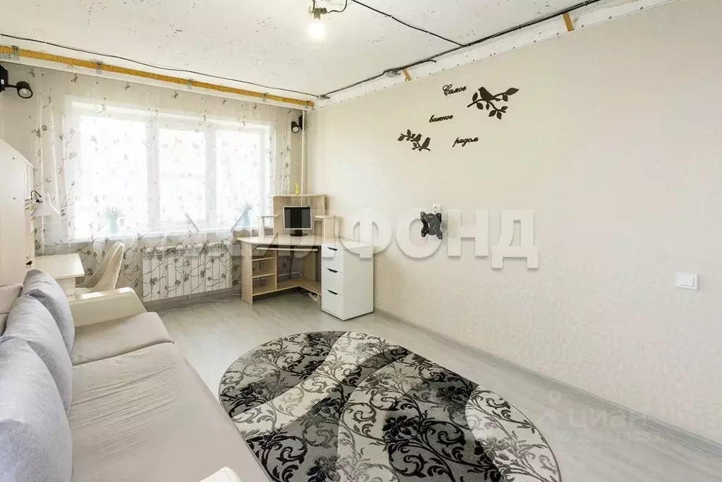 1-к кв. Алтайский край, Барнаул ул. 50 лет СССР, 19 (30.5 м) - Фото 2