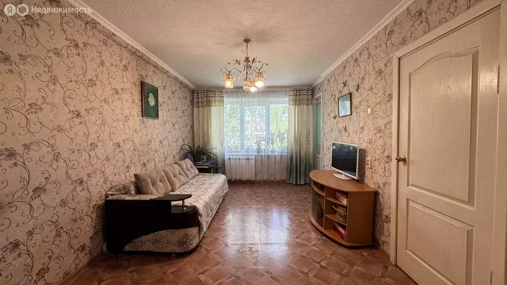 3-комнатная квартира: Минусинск, проезд Сургуладзе, 5 (60.1 м) - Фото 1