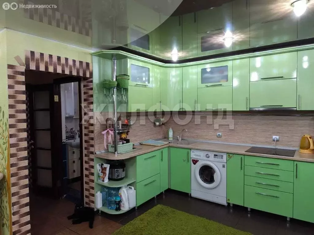 3-комнатная квартира: Черепаново, улица Свердлова, 35 (64.5 м) - Фото 0