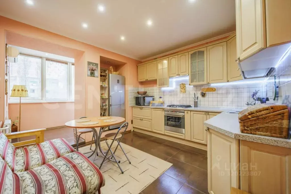 1-к кв. Липецкая область, Липецк Саперная ул., 1 (82.6 м) - Фото 0