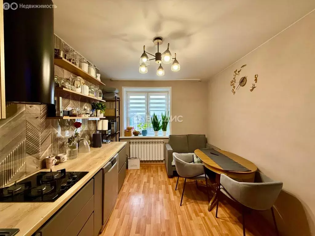 2-комнатная квартира: Смоленск, Ипподромный проезд, 24 (65 м) - Фото 1